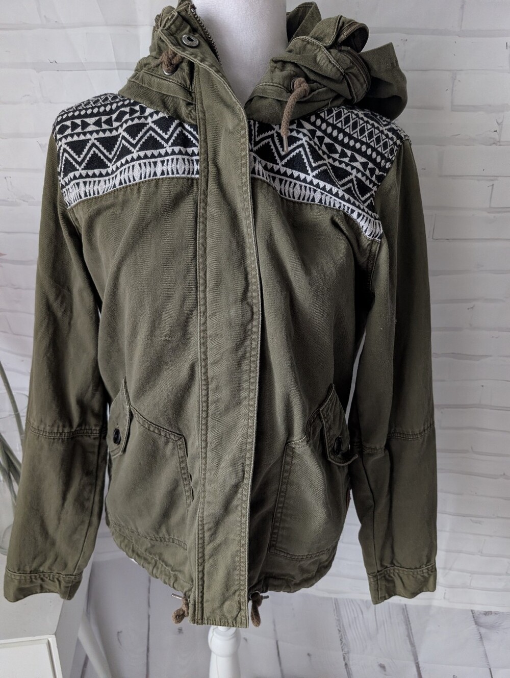 Roxy Olive Green Hooded Puffer Jacket with Black & White Aztec Trim